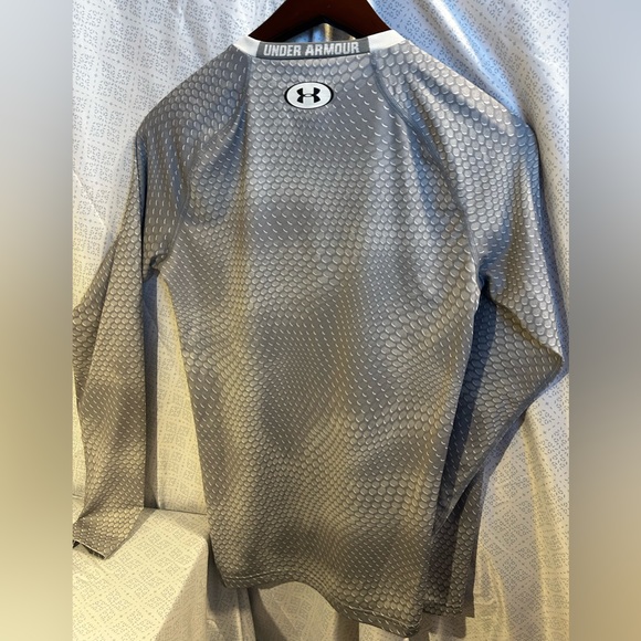 Under Armour compression long sleeve. - Picture 2 of 4